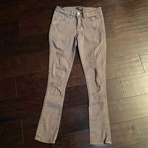 Bebe jeans in color olive